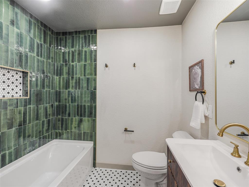 9800 N County Property Photo 31