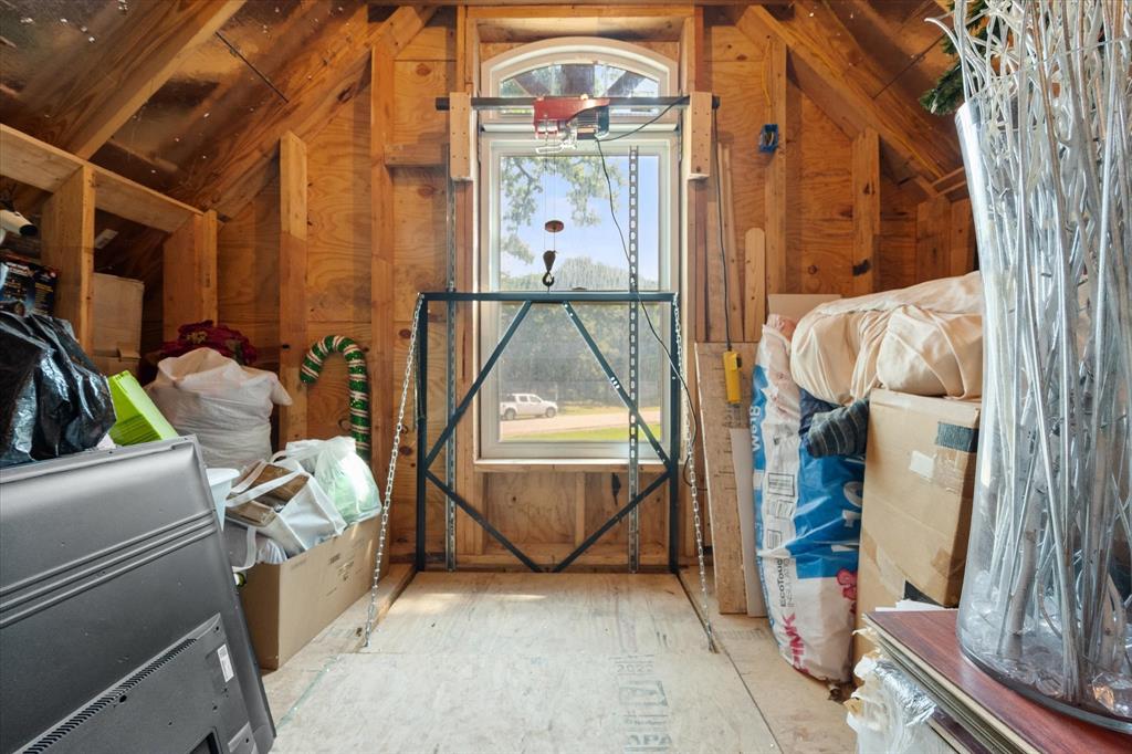 930 Waters Edge Drive Property Photo 28