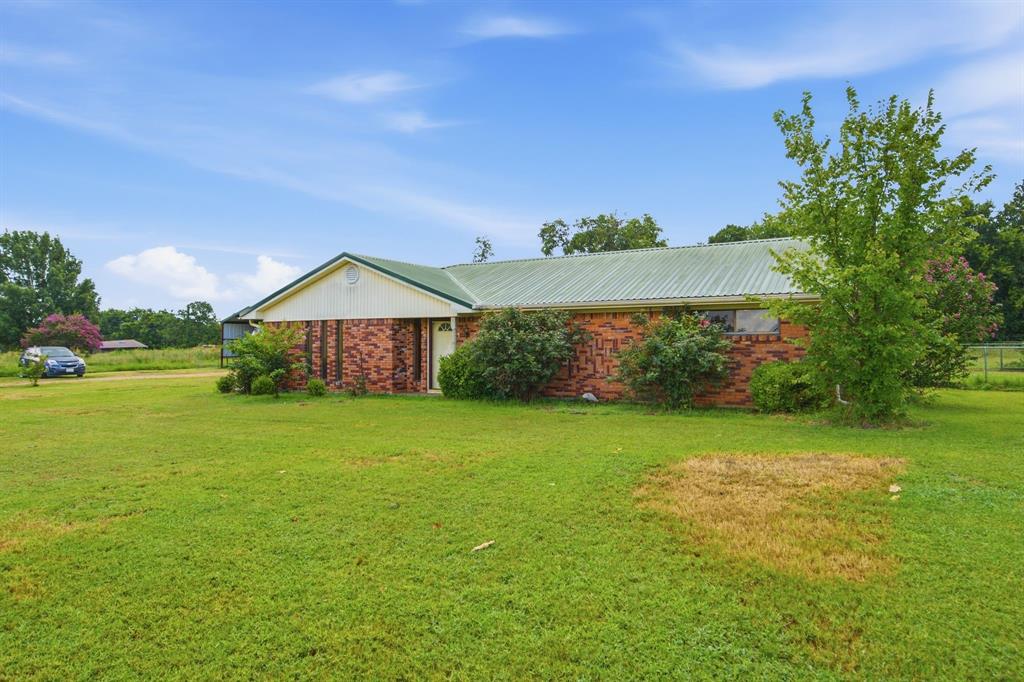 4574 N State Highway 121 Property Photo 3