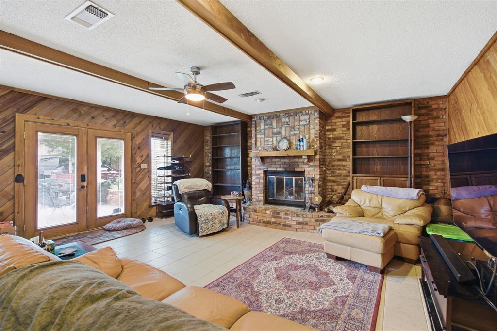 4574 N State Highway 121 Property Photo 14