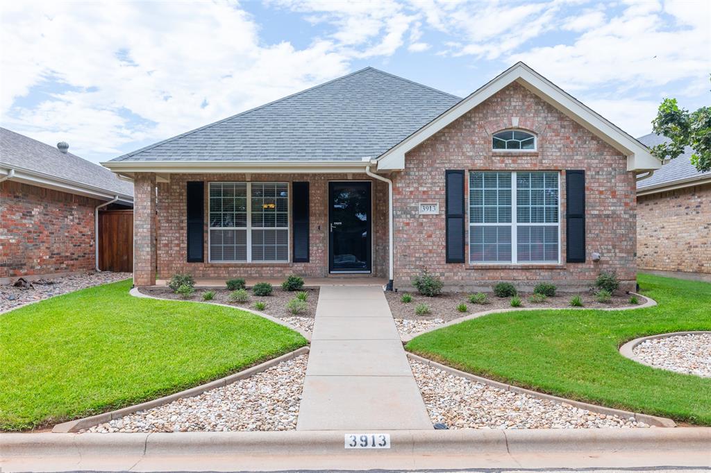 3913 Garden Grove Lane Property Photo 1