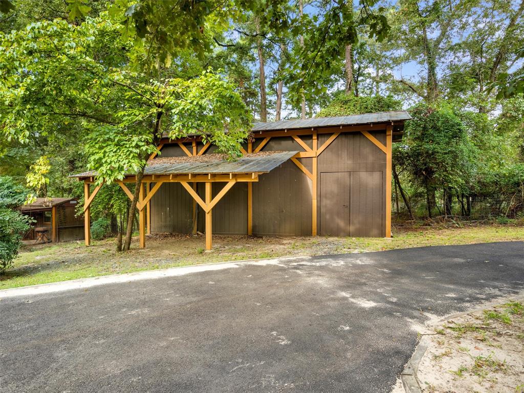 220 Dale Dr Property Photo 25