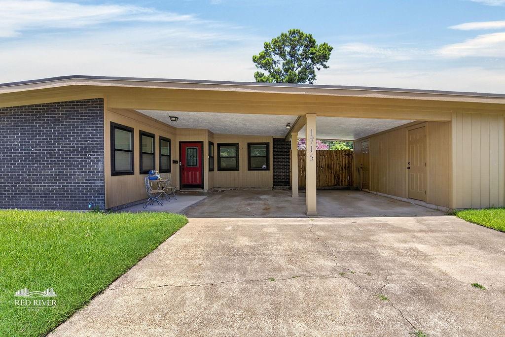 1715 Captain Shreve Drive Property Photo 1