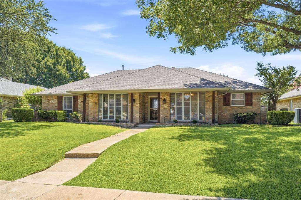 1920 Westminster Drive Property Photo 1