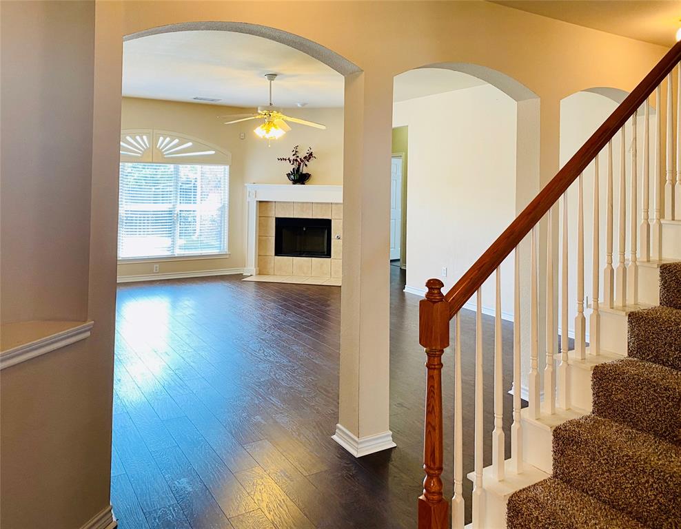300 Rain Tree Drive Property Photo 3