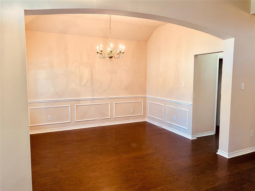 300 Rain Tree Drive Property Photo 16