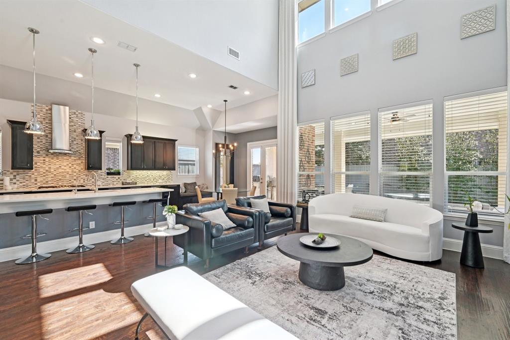14025 Eleanor Avenue Property Photo 9