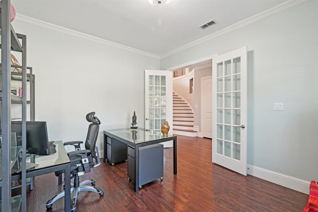 14025 Eleanor Avenue Property Photo 18