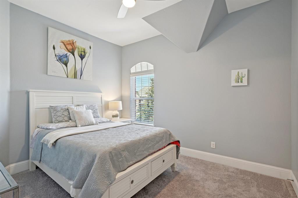 14025 Eleanor Avenue Property Photo 32