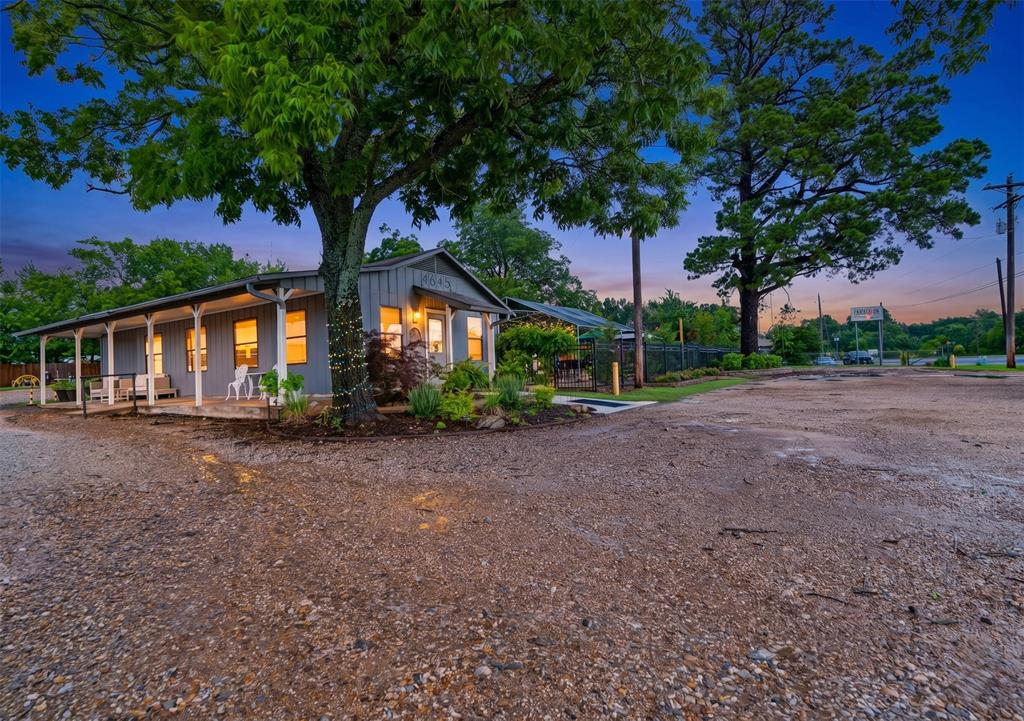 4645 Lamar Avenue Property Photo 8