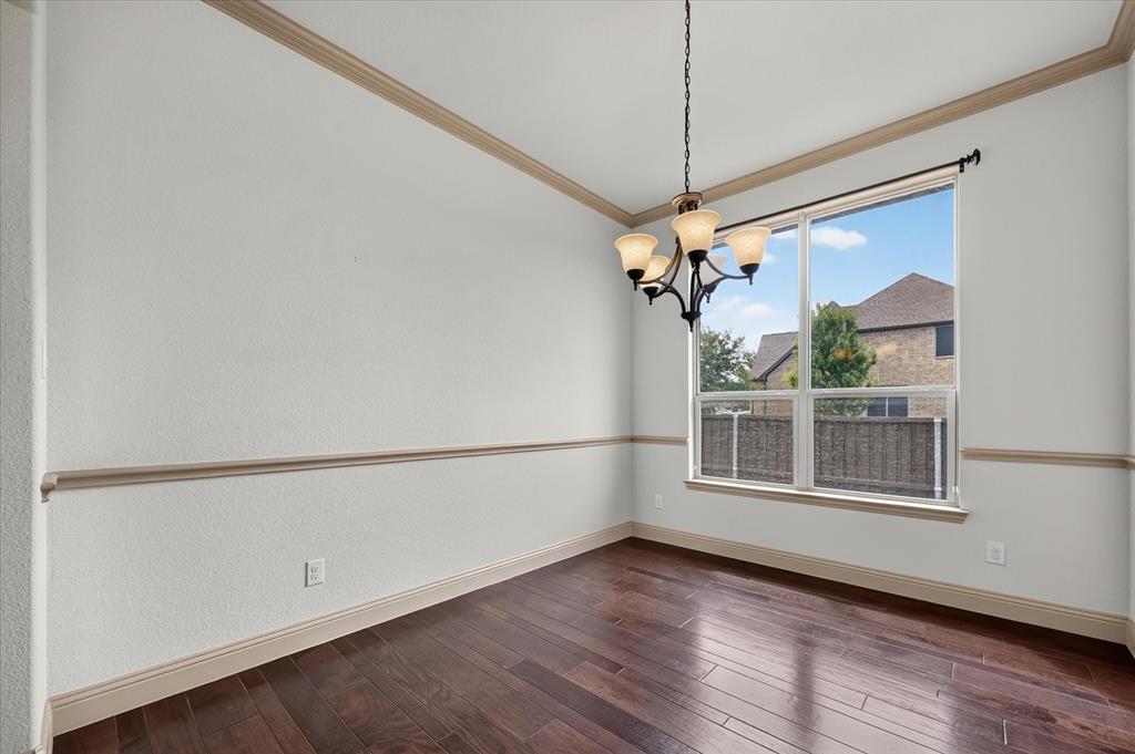 775 Deverson Drive Property Photo 10