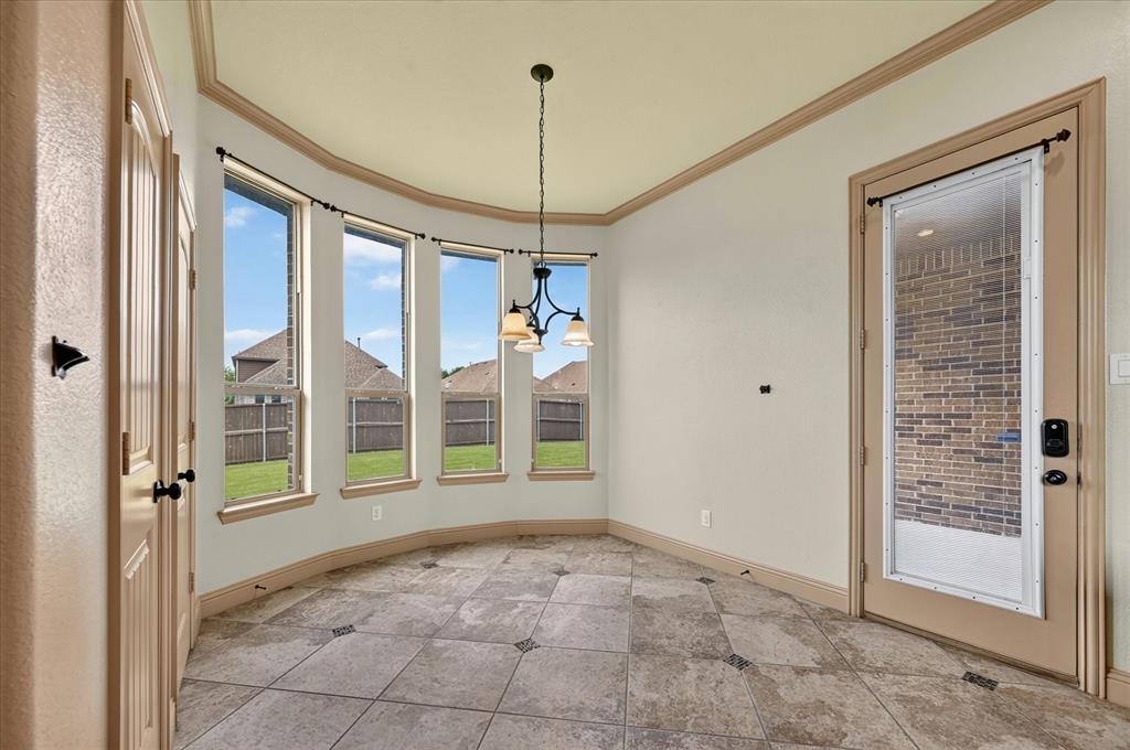 775 Deverson Drive Property Photo 16