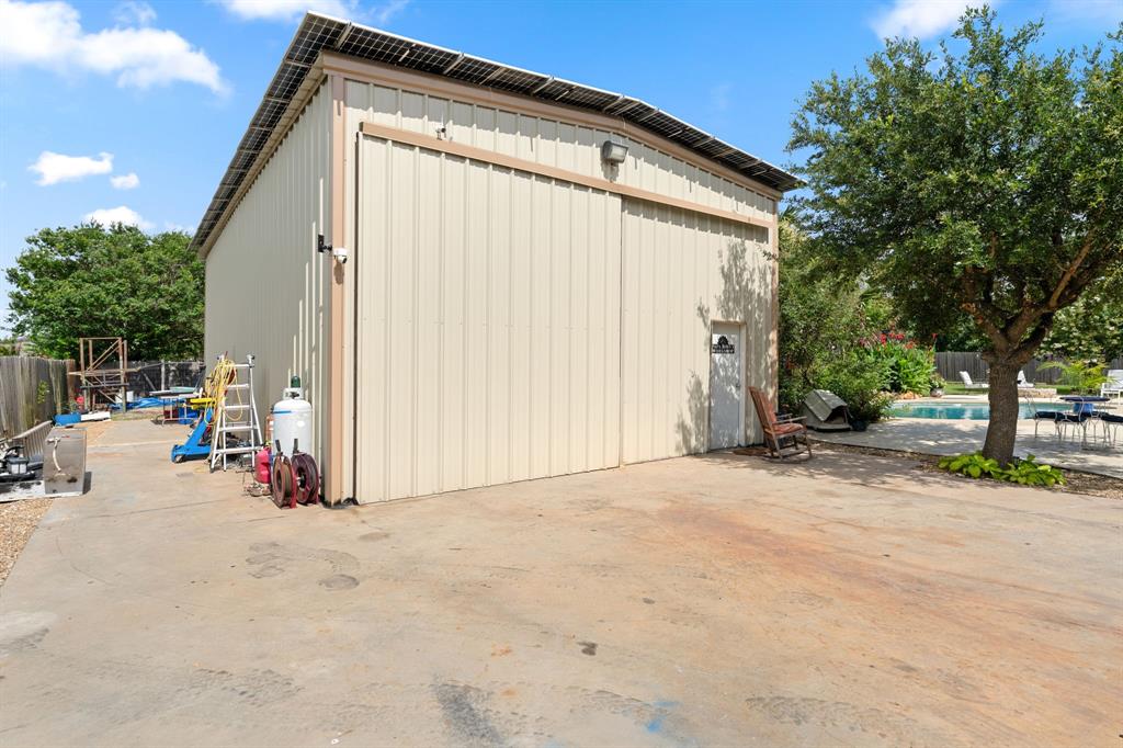 1110 Hampshire Drive Property Photo 10