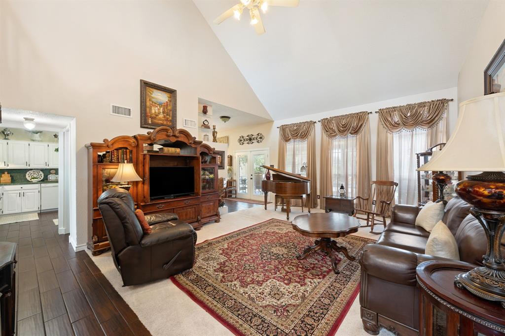 1110 Hampshire Drive Property Photo 18