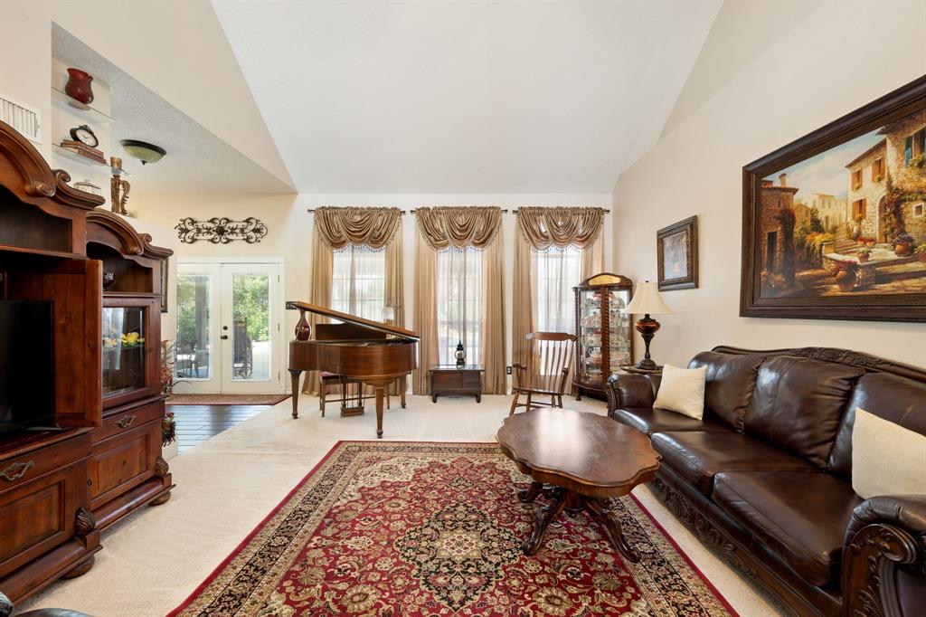 1110 Hampshire Drive Property Photo 19