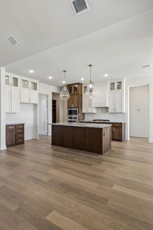 5001 Valley View Drive Property Photo 9