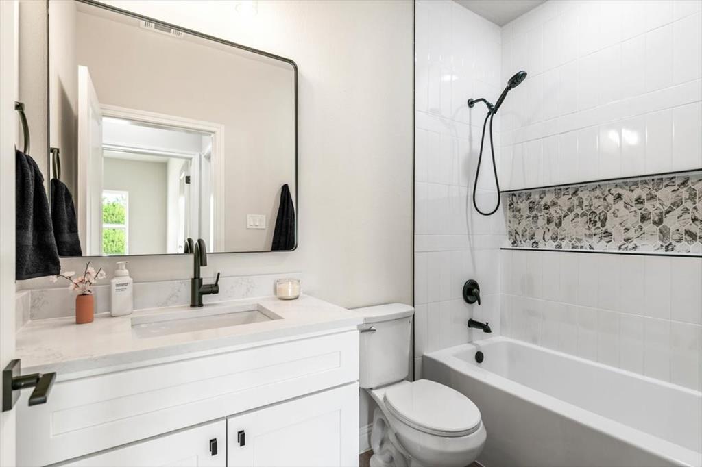 5652 Black Pine Circle Property Photo 29