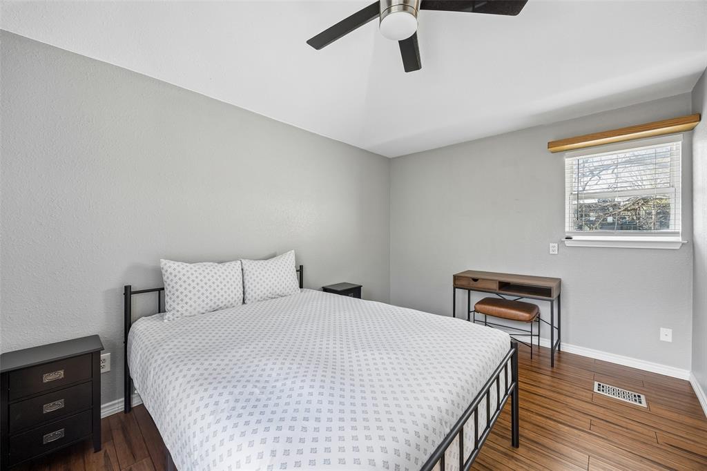 1802 N Prairie Avenue Property Photo 18