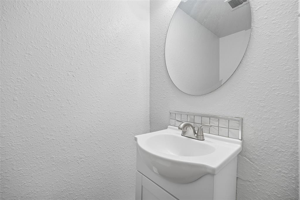1802 N Prairie Avenue Property Photo 24