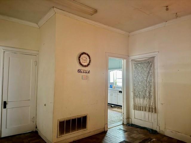 107 8th Street Property Photo 3