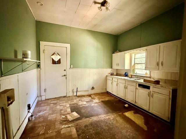 107 8th Street Property Photo 5