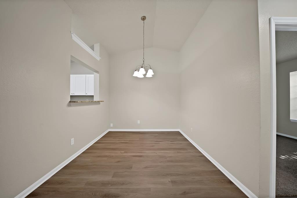 4213 Phoenix Drive Property Photo 6