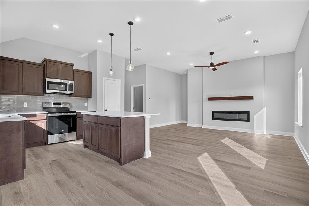 456 Peace Lily Way Property Photo 2