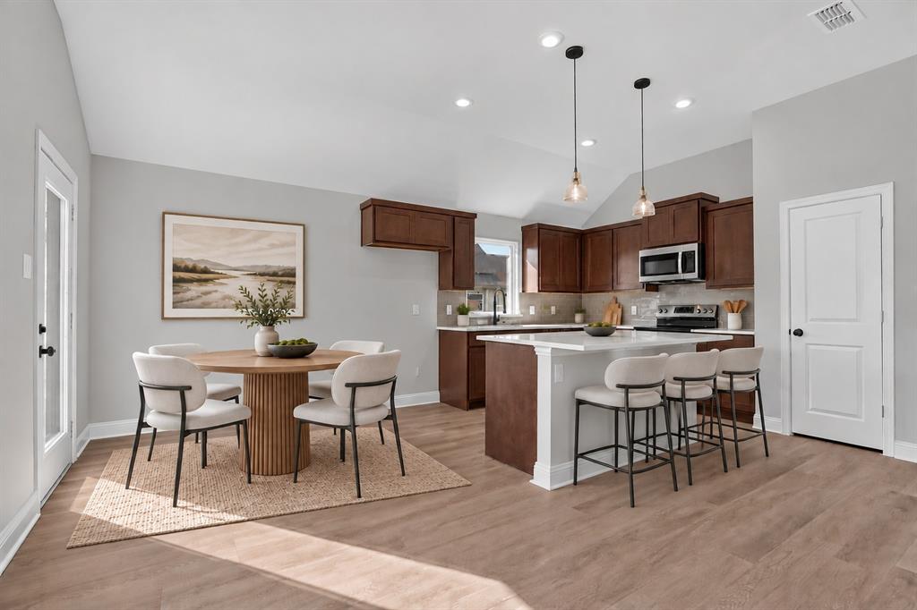 456 Peace Lily Way Property Photo 3