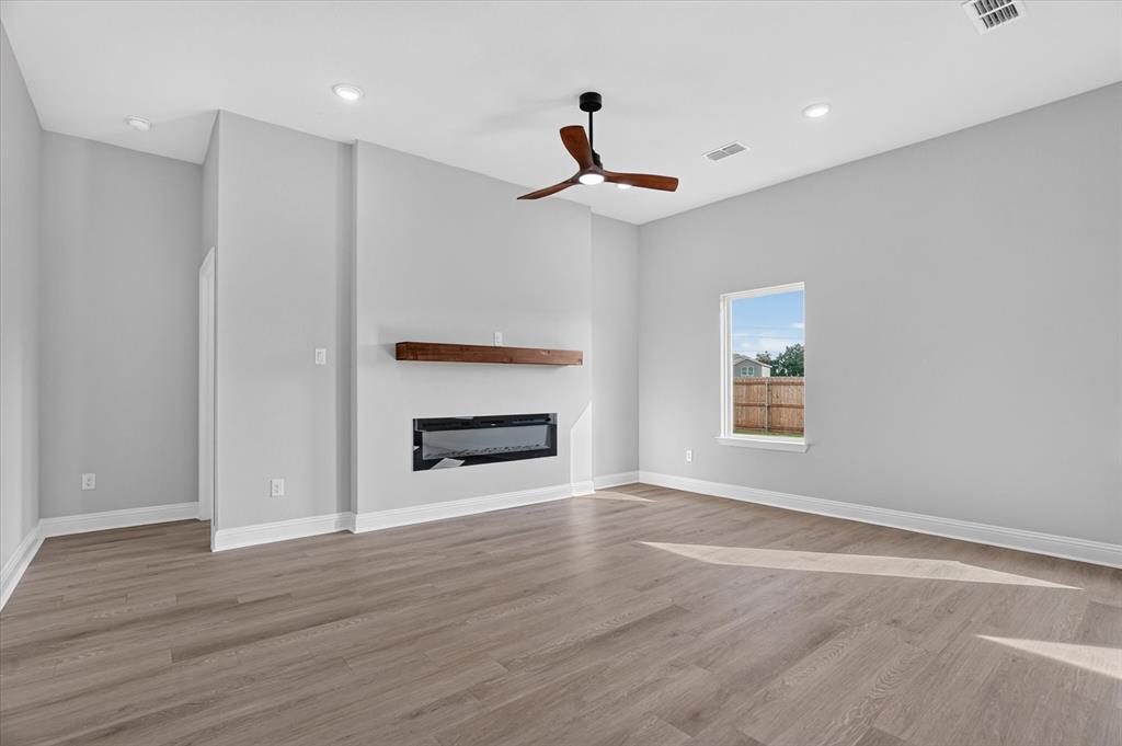 456 Peace Lily Way Property Photo 6
