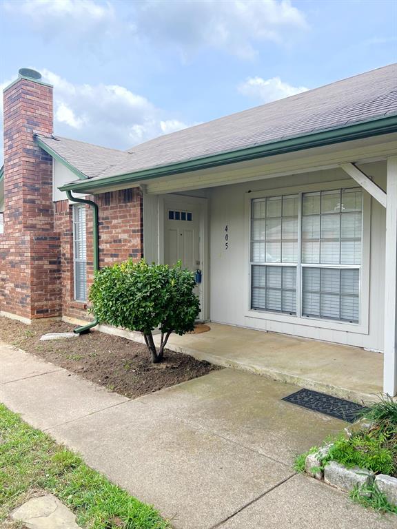 405 Augustine Drive Property Photo 3
