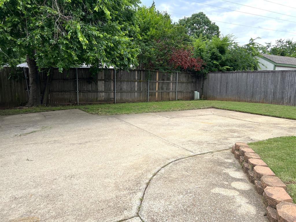 405 Augustine Drive Property Photo 20