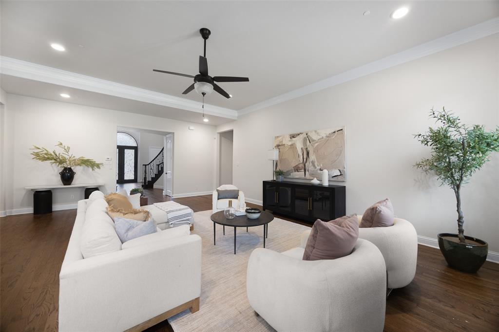 812 Glen Abbey Drive Property Photo 10