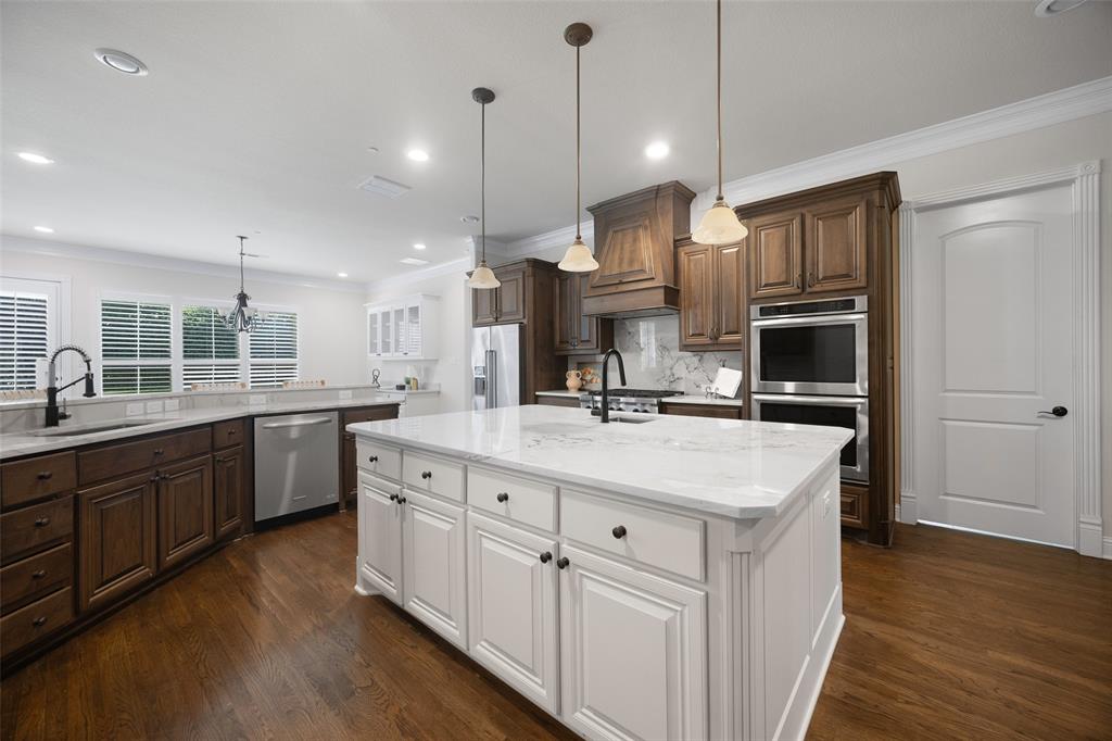 812 Glen Abbey Drive Property Photo 15