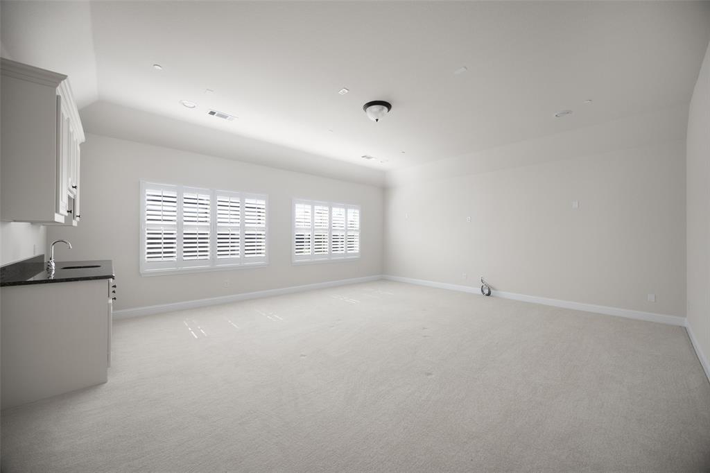 812 Glen Abbey Drive Property Photo 26