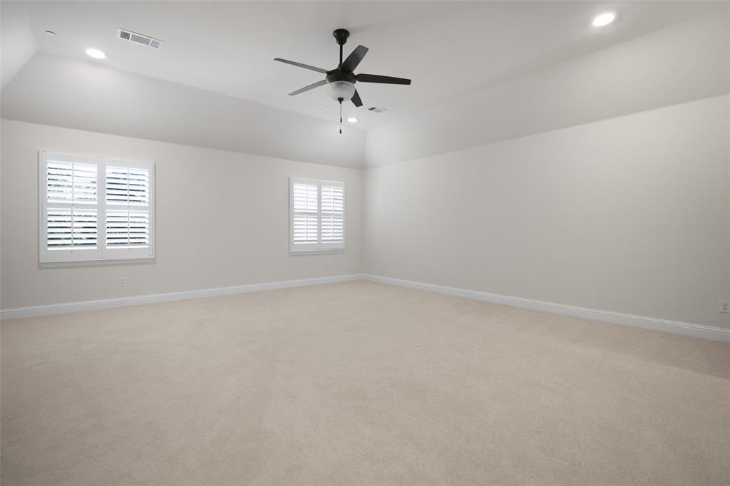 812 Glen Abbey Drive Property Photo 28