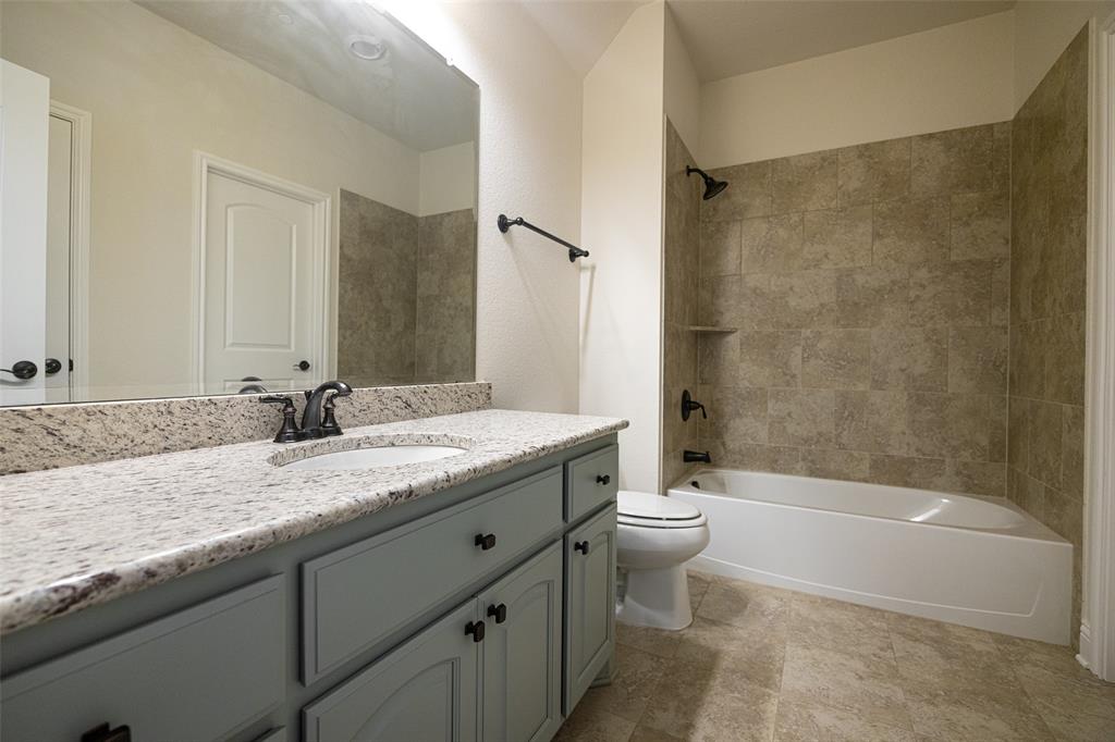 812 Glen Abbey Drive Property Photo 35