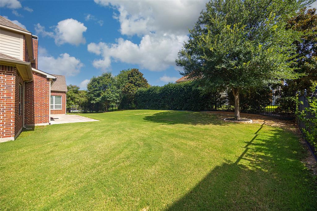 812 Glen Abbey Drive Property Photo 38