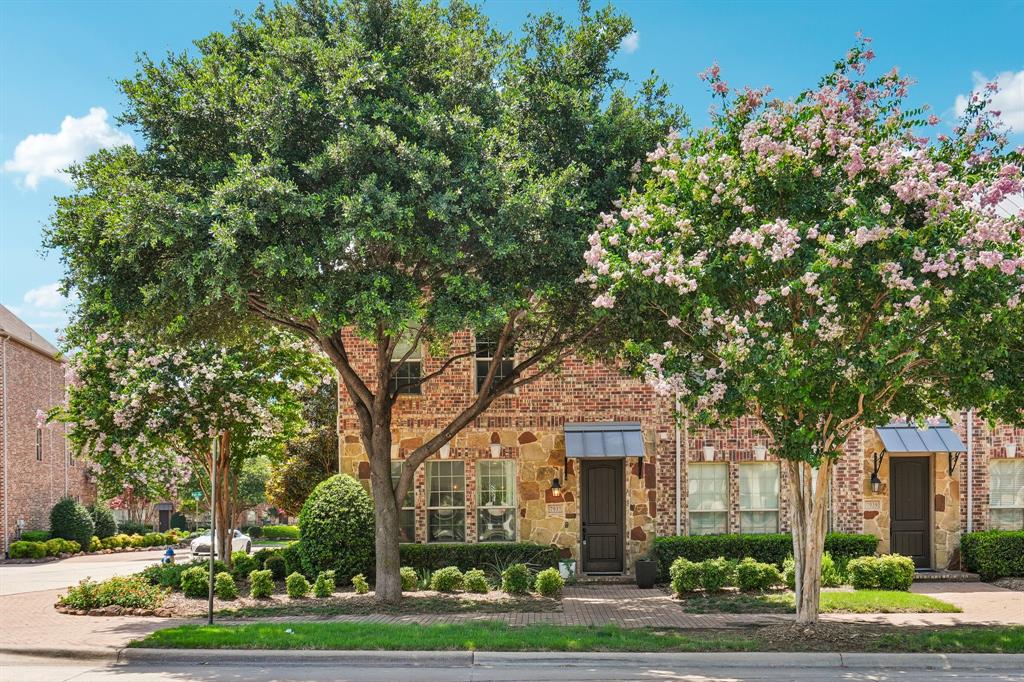 7937 Parkwood Boulevard Property Photo 1
