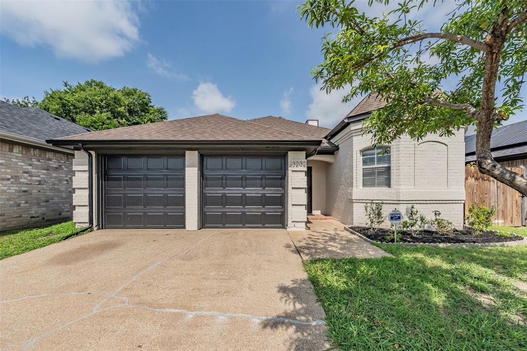 3232 Rosebank Drive Property Photo 1