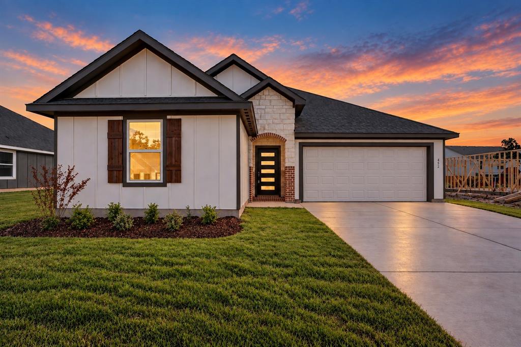 452 Peace Lily Way Property Photo 1