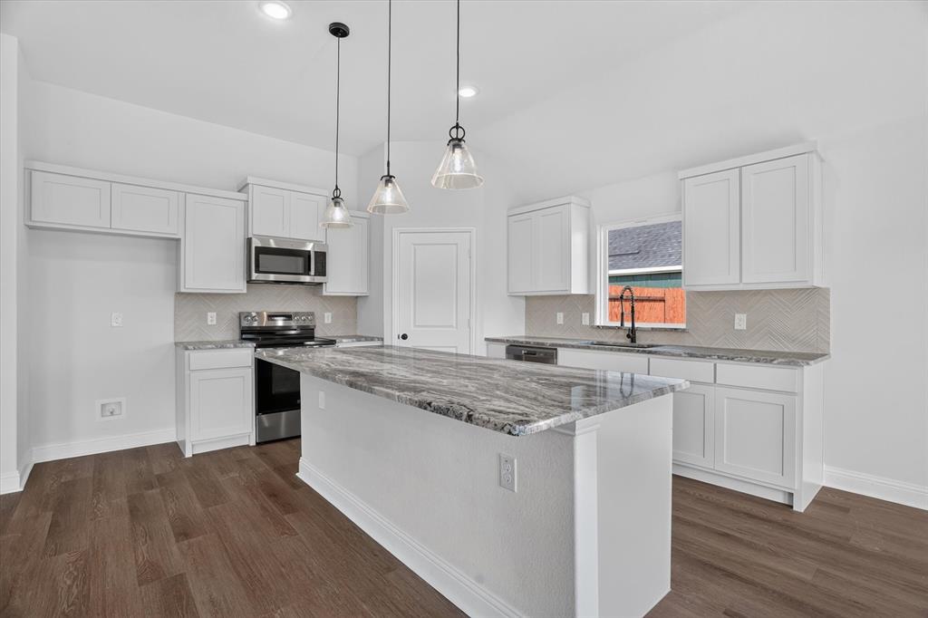 452 Peace Lily Way Property Photo 10