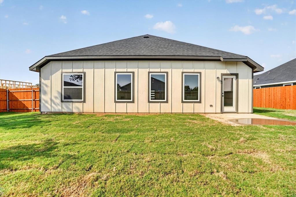 452 Peace Lily Way Property Photo 30