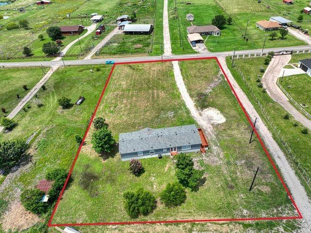 2736 County Road 2134 Property Photo 1