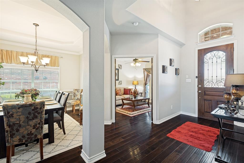 11516 Compton Trail Property Photo 4