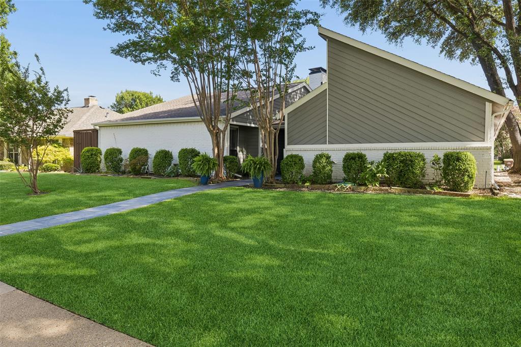 2312 La Vida Place Property Photo 4