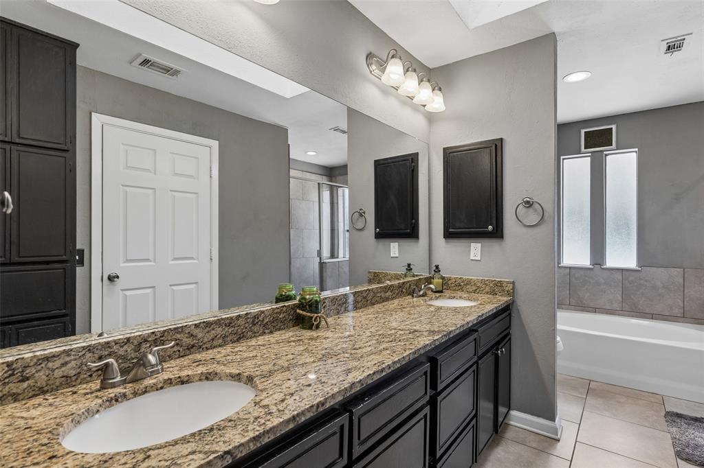2312 La Vida Place Property Photo 17