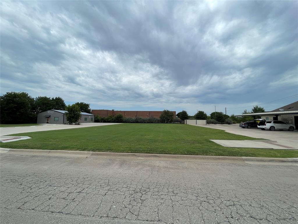 2002 Emery Street Property Photo 2