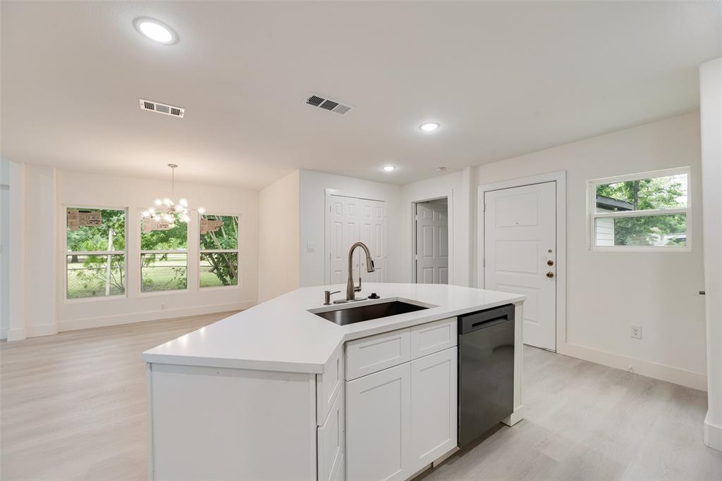 302 Newsom Road Property Photo 11