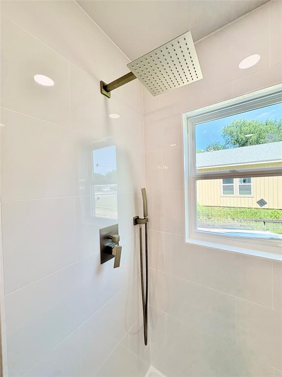 1329 4th St Property Photo 11