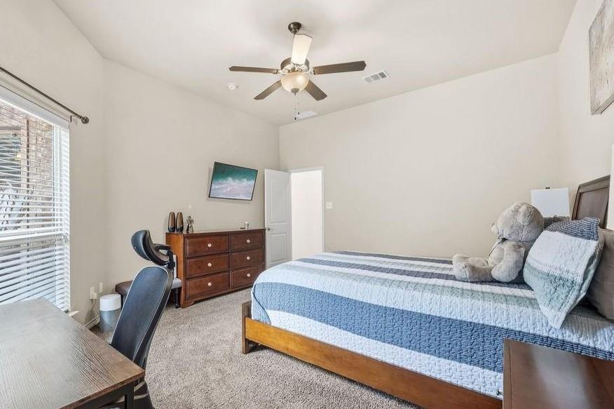 10216 Boyton Canyon Road Property Photo 9